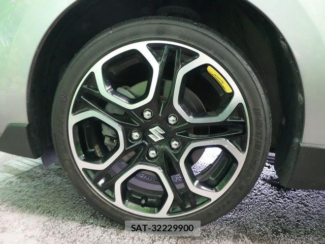Suzuki SWIFT 2018-03 8882457-27