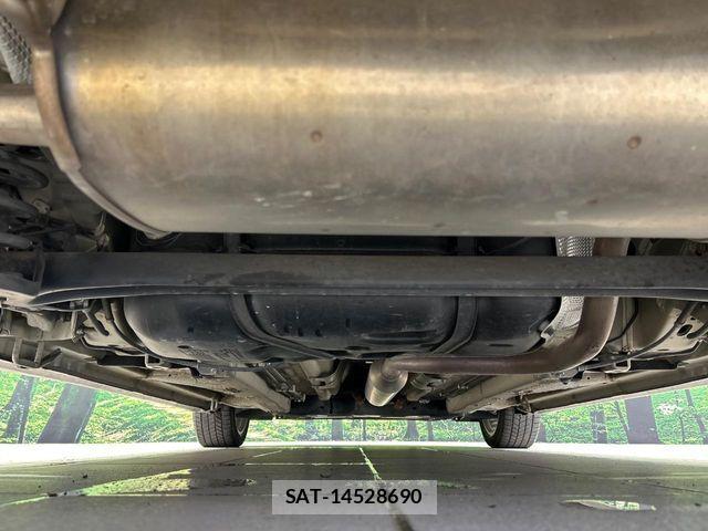 Suzuki SWIFT 2012-05 8882466-17