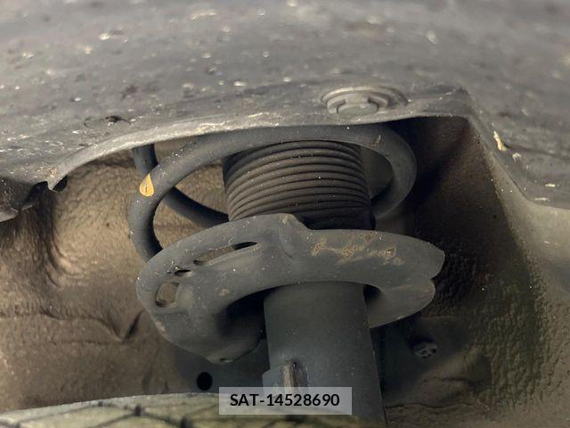 Suzuki SWIFT 2012-05 8882466-18