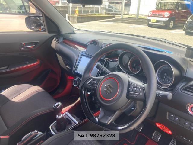 Suzuki SWIFT 2022-08 8882449-17