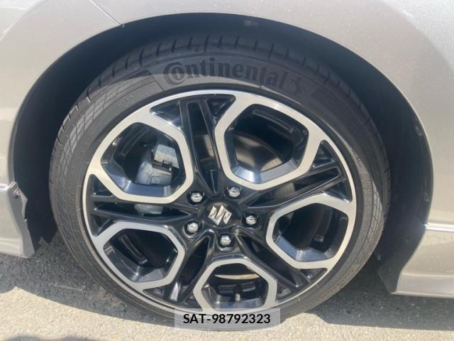 Suzuki SWIFT 2022-08 8882449-7