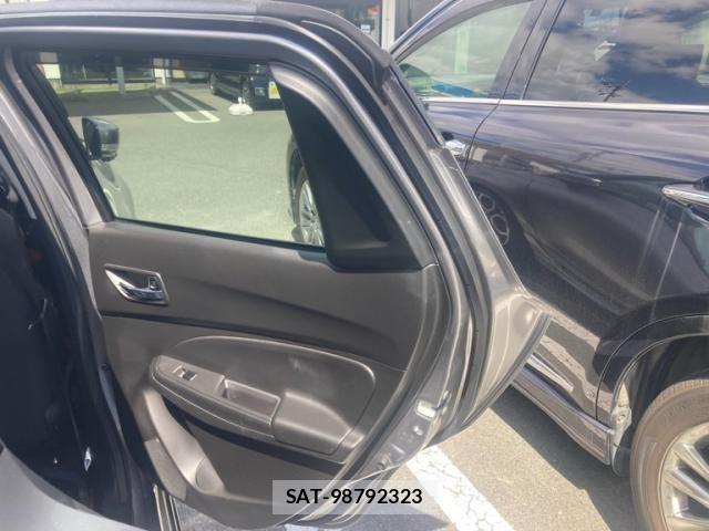 Suzuki SWIFT 2022-08 8882449-8