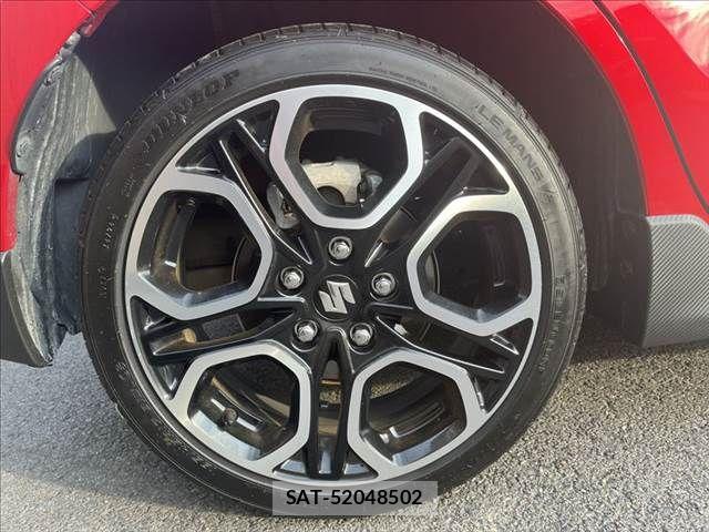 Suzuki SWIFT 2021-10 8882454-24