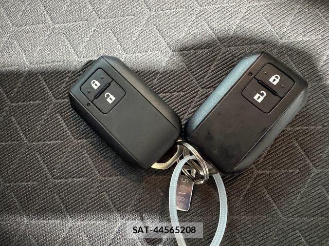 Suzuki SWIFT 2024-01 8882452-19