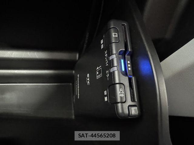 Suzuki SWIFT 2024-01 8882452-21