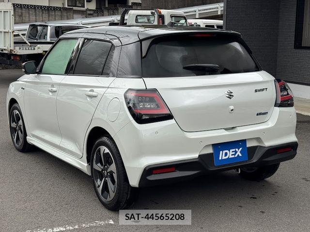 Suzuki SWIFT 2024-01 8882452-2