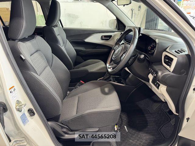 Suzuki SWIFT 2024-01 8882452-8