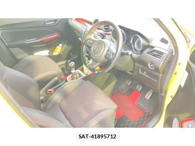 Suzuki SWIFT 2018-11 8882458-4