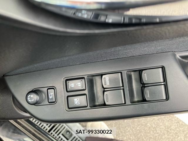 Suzuki SWIFT 2011-10 8882477-9