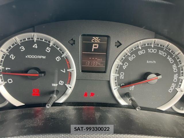 Suzuki SWIFT 2011-10 8882477-12