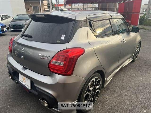 Suzuki SWIFT 2021-10 8882451-13