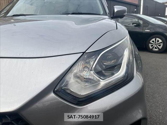Suzuki SWIFT 2021-10 8882451-17