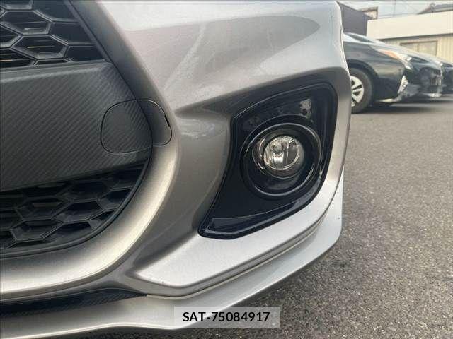 Suzuki SWIFT 2021-10 8882451-19
