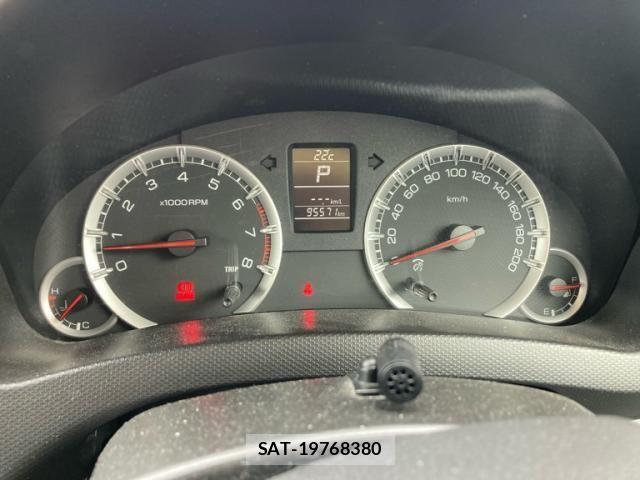 Suzuki SWIFT 2016-05 8882468-16