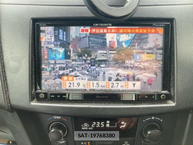 Suzuki SWIFT 2016-05 8882468-18