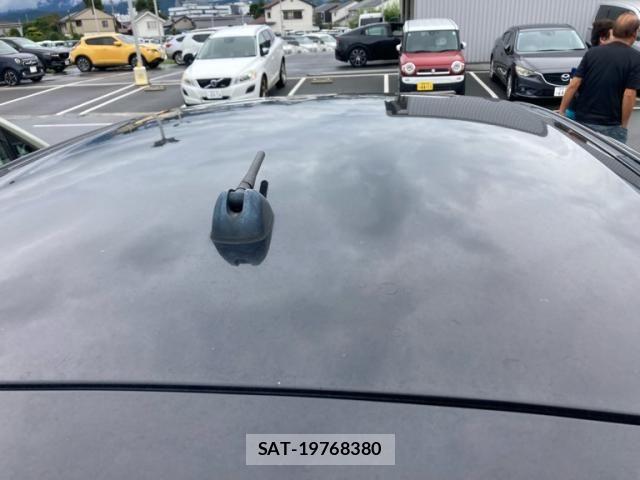 Suzuki SWIFT 2016-05 8882468-4