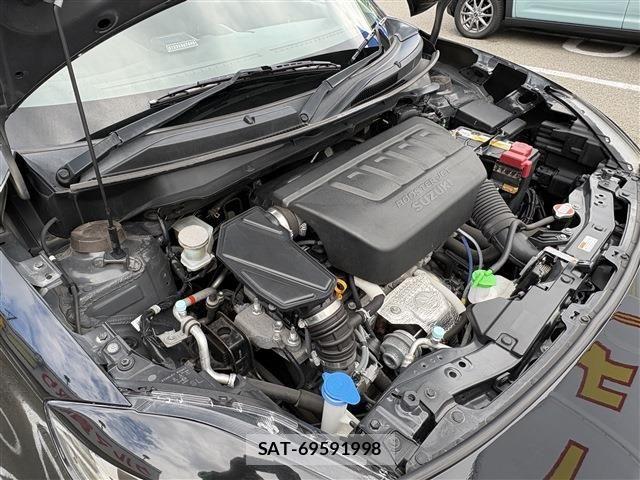 Suzuki SWIFT 2019-02 8882456-16