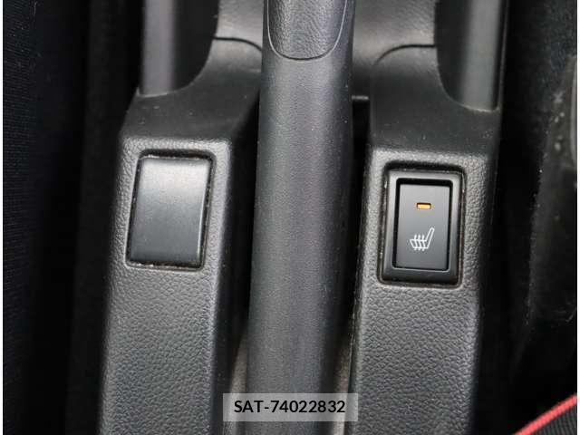 Suzuki SWIFT 2018-06 8882461-14