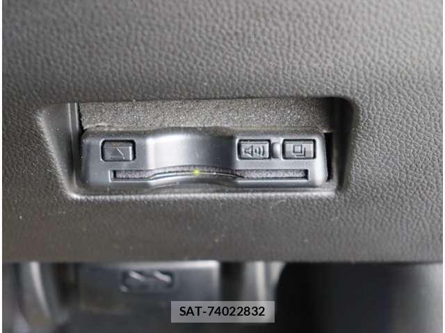 Suzuki SWIFT 2018-06 8882461-20