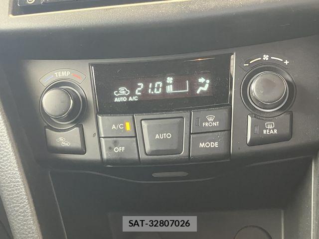 Suzuki SWIFT 2014-07 8884433-14