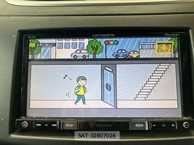 Suzuki SWIFT 2014-07 8884433-16