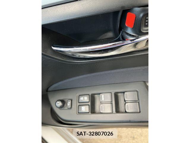 Suzuki SWIFT 2014-07 8884433-19