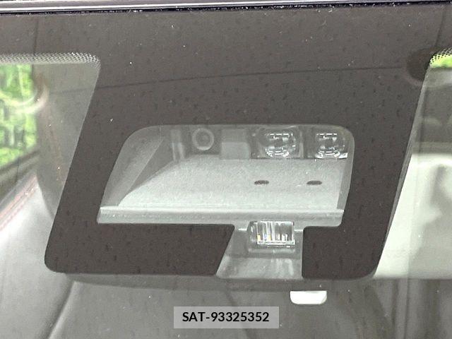 Suzuki SWIFT 2021-02 8884425-5