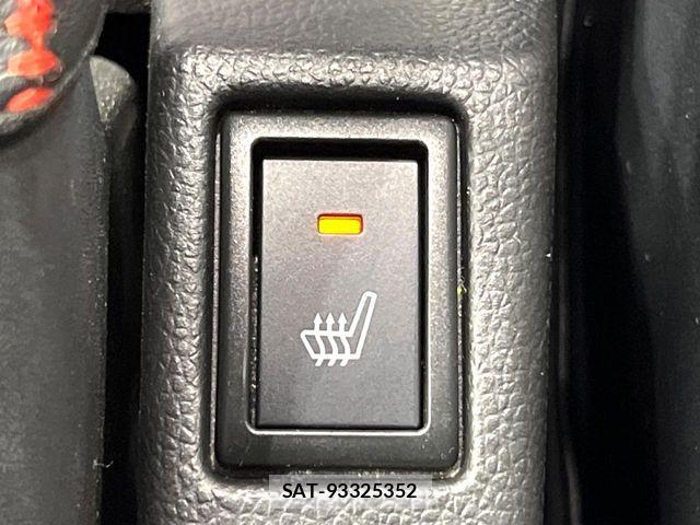 Suzuki SWIFT 2021-02 8884425-6