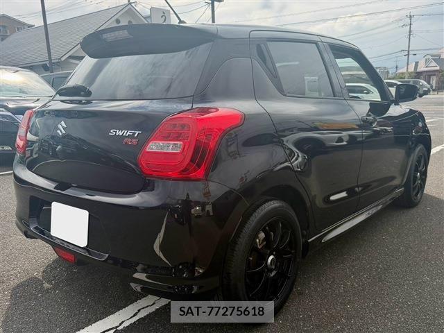 Suzuki SWIFT 2022-02 8884427-2