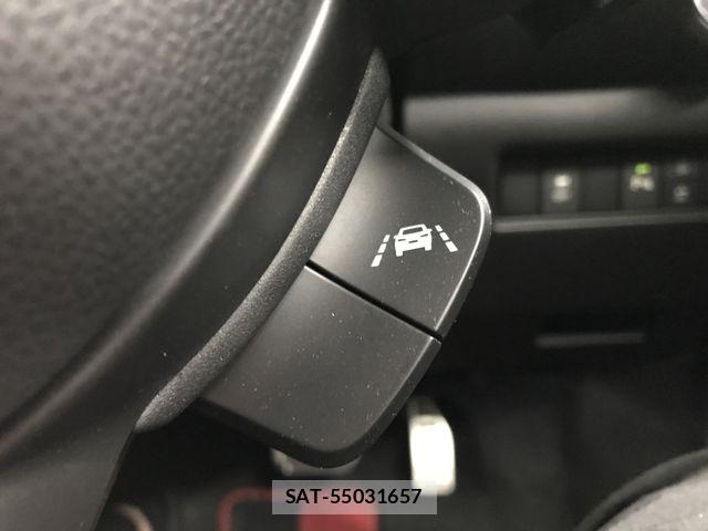 Suzuki SWIFT 2020-10 8884428-22