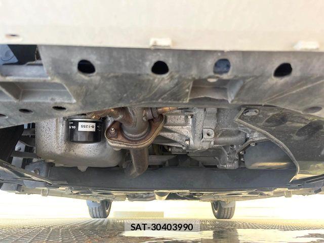 Suzuki SWIFT 2016-02 8884429-18