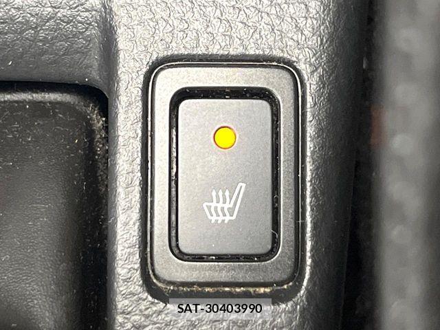 Suzuki SWIFT 2016-02 8884429-3