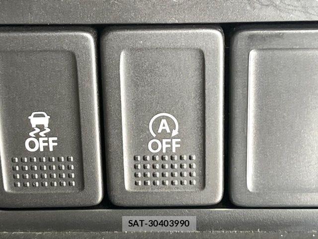 Suzuki SWIFT 2016-02 8884429-6