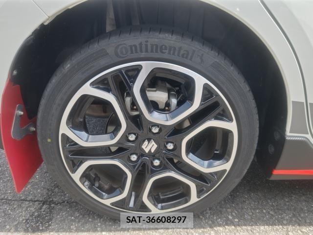 Suzuki SWIFT 2023-05 8884426-16