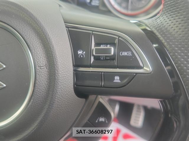 Suzuki SWIFT 2023-05 8884426-26