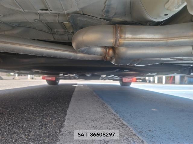 Suzuki SWIFT 2023-05 8884426-4