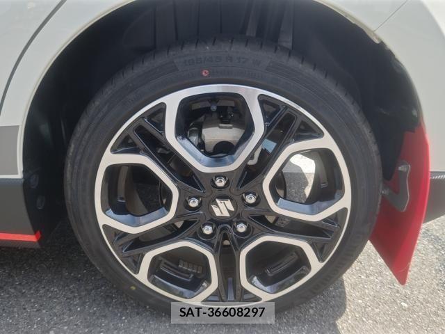 Suzuki SWIFT 2023-05 8884426-8