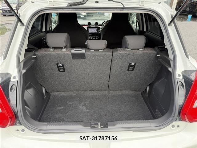 Suzuki SWIFT 2017-11 8884430-18