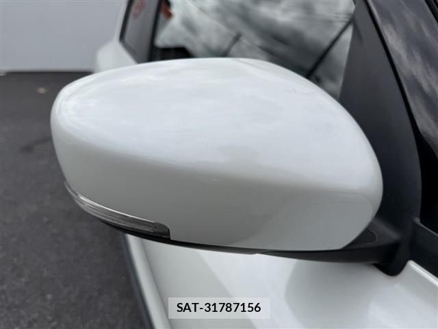 Suzuki SWIFT 2017-11 8884430-29
