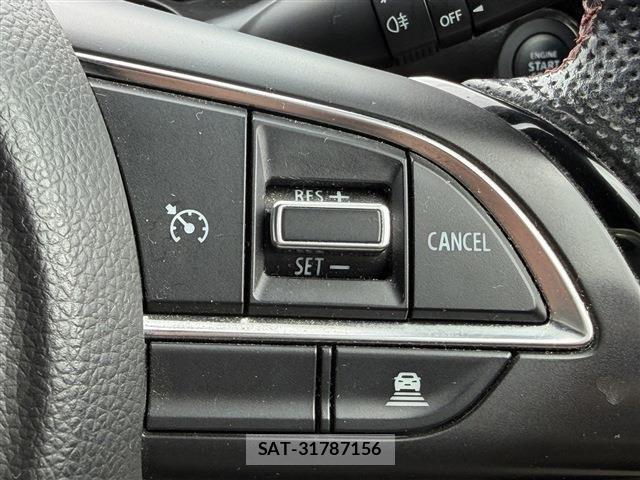 Suzuki SWIFT 2017-11 8884430-5
