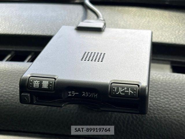 Suzuki SWIFT 2013-09 4331838-3