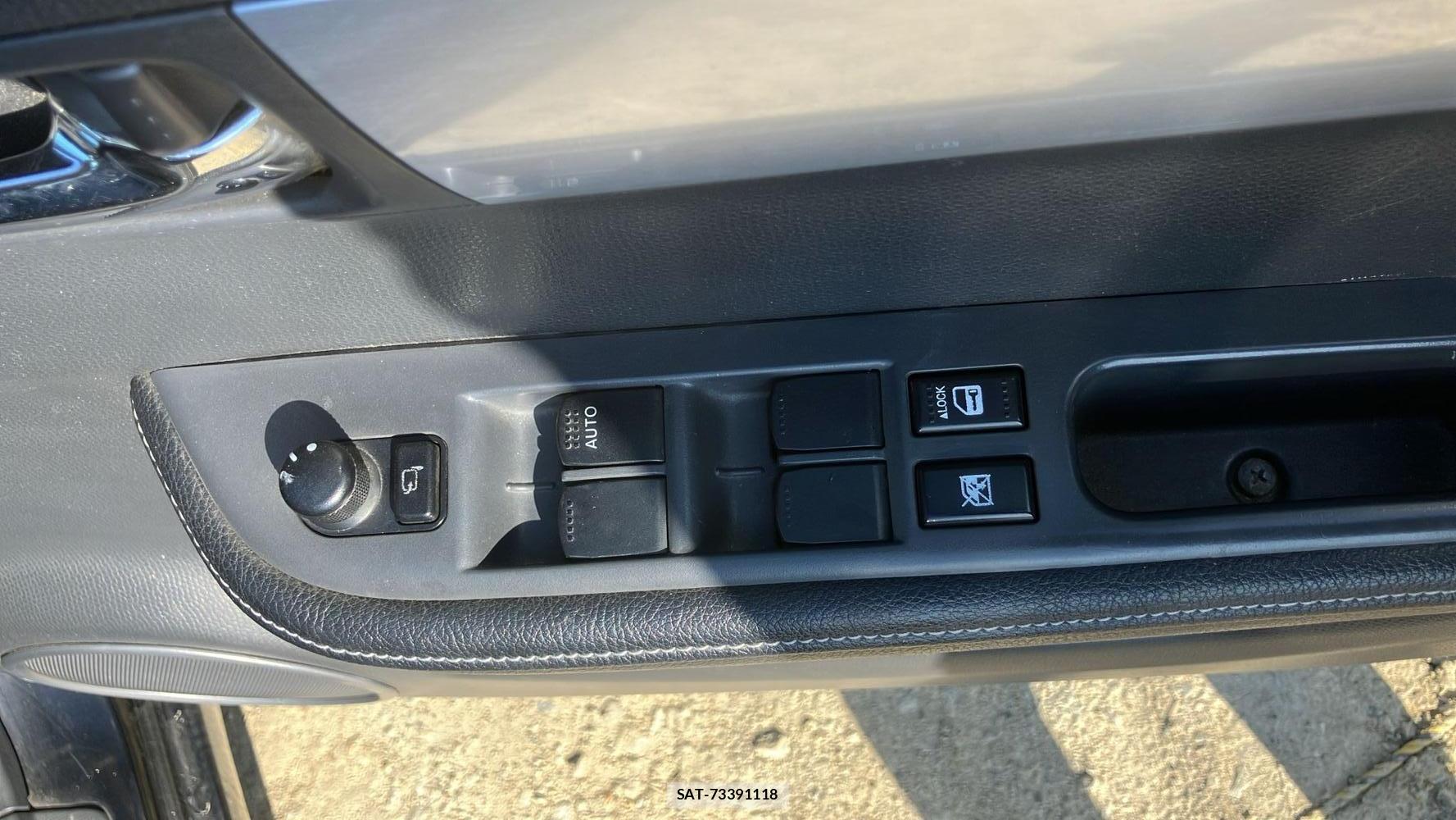 Suzuki SWIFT 2009 3940736-16