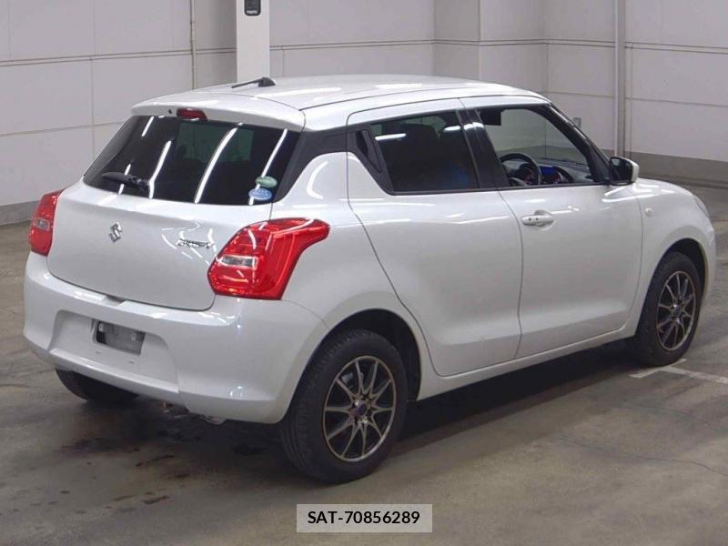 Suzuki SWIFT 2018 1213725-1