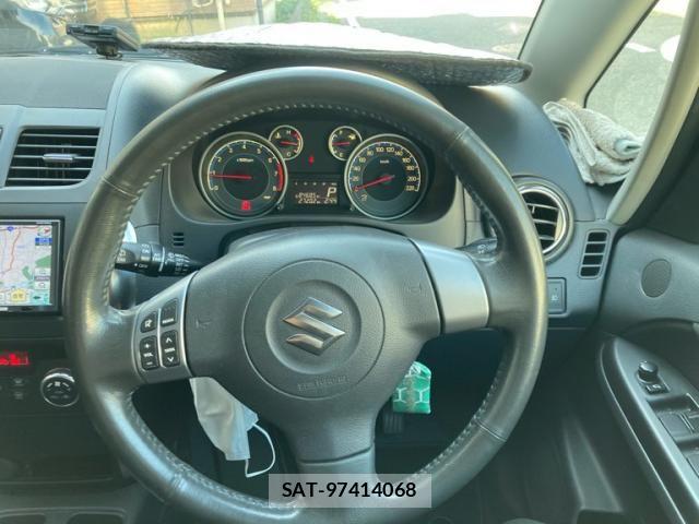 Suzuki SX4 2011-09 8629220-18