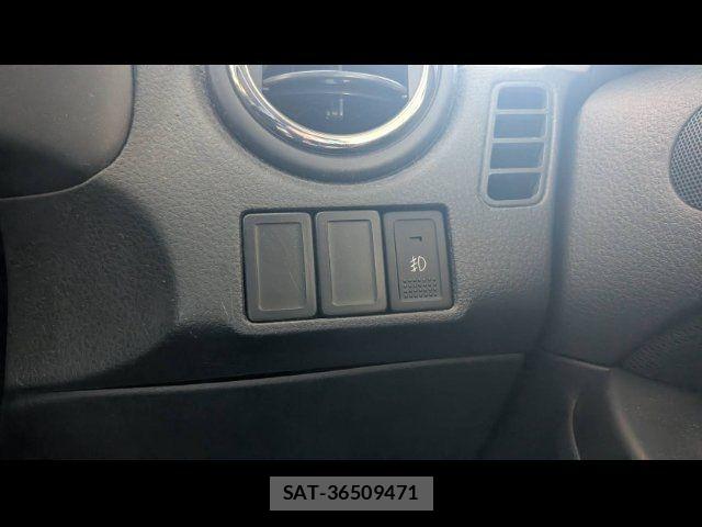 Suzuki SX4 2012-02 8831923-15