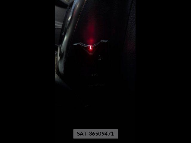 Suzuki SX4 2012-02 8831923-16