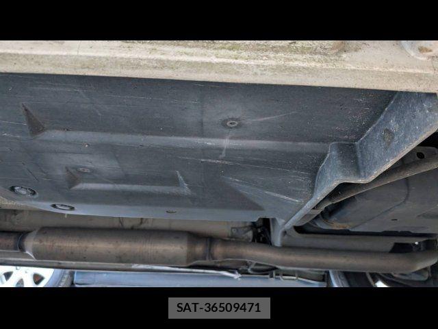 Suzuki SX4 2012-02 8831923-19