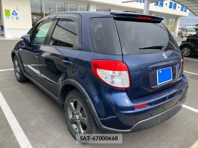 Suzuki SX4 2007-12 8882478-1