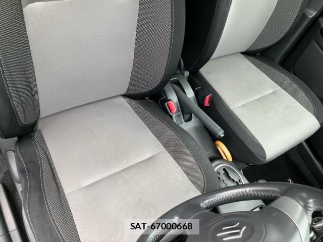 Suzuki SX4 2007-12 8882478-23