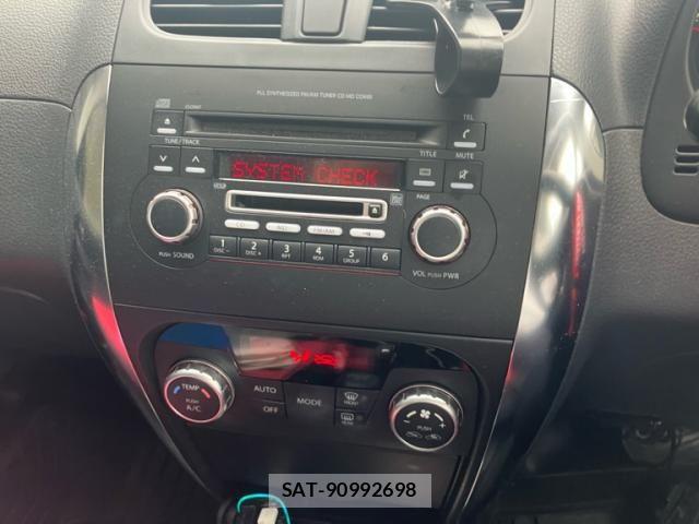 Suzuki SX4 2011-01 7879820-17